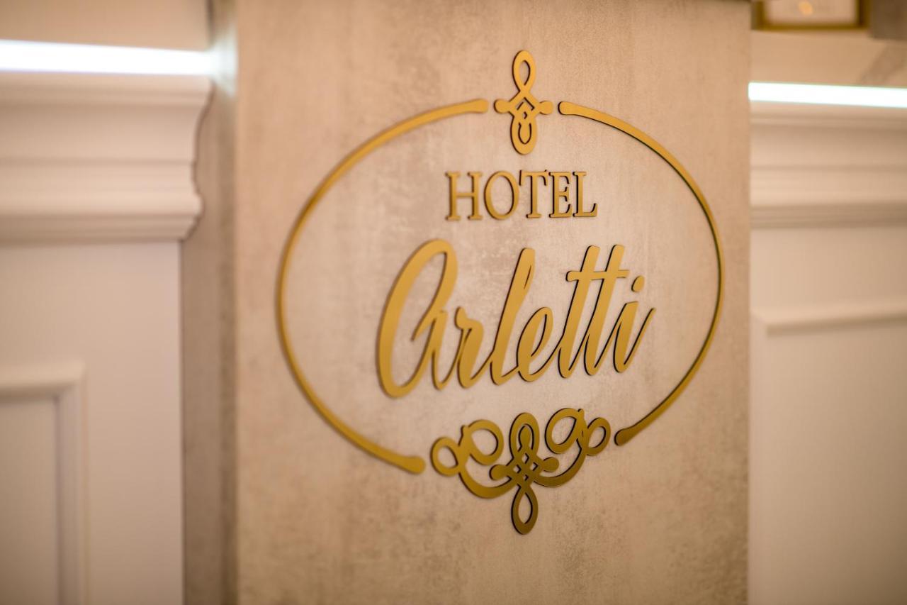 Arletti Hotel Ruse Exterior photo