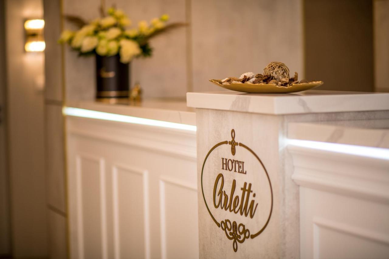 Arletti Hotel Ruse Exterior photo